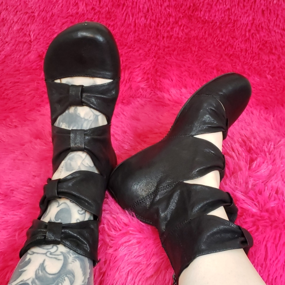 👠Jeffrey Campbell👠 Strappy Booties